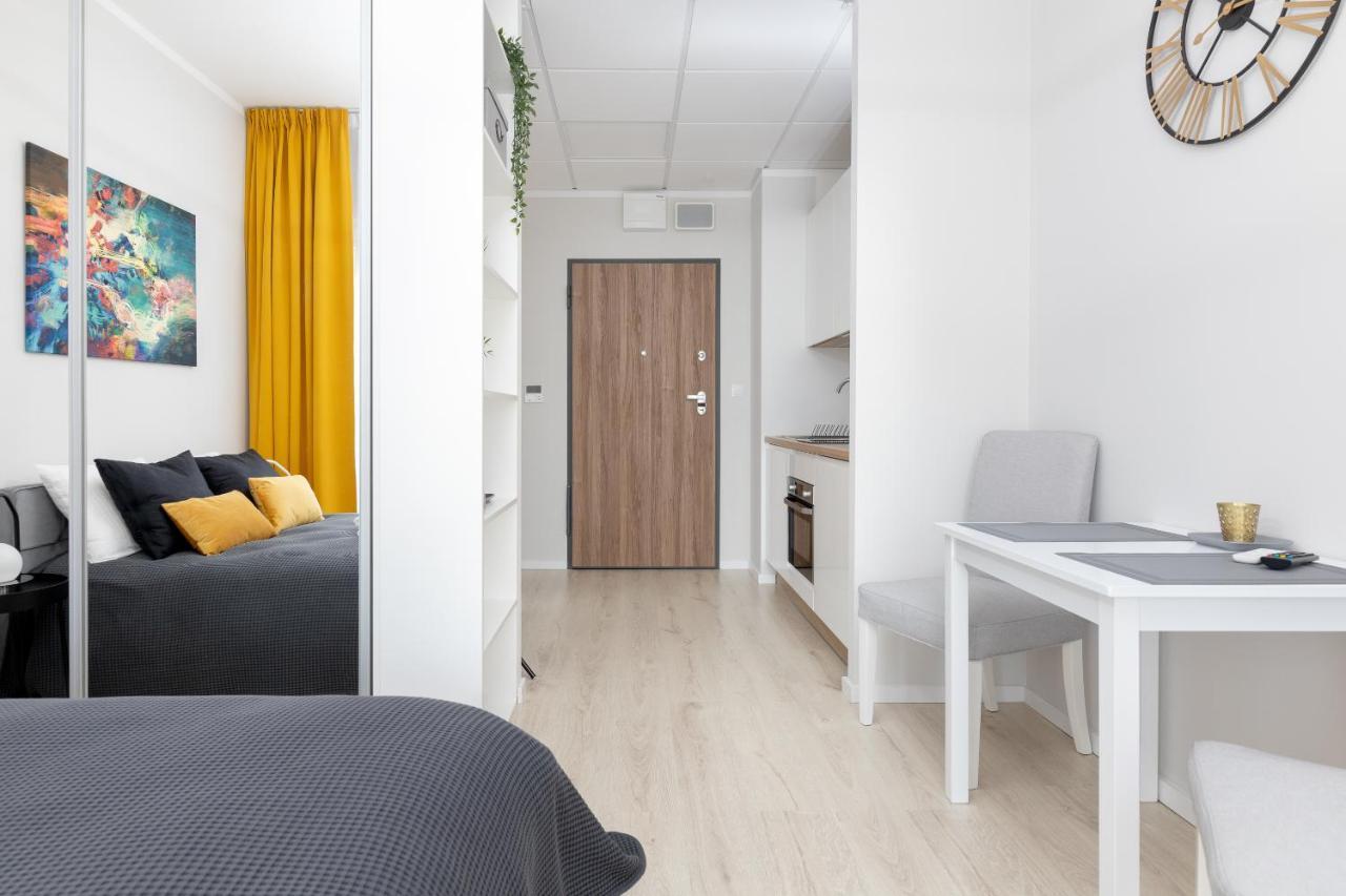 Yellow Sunset Studio Apartment Warsaw Ngoại thất bức ảnh